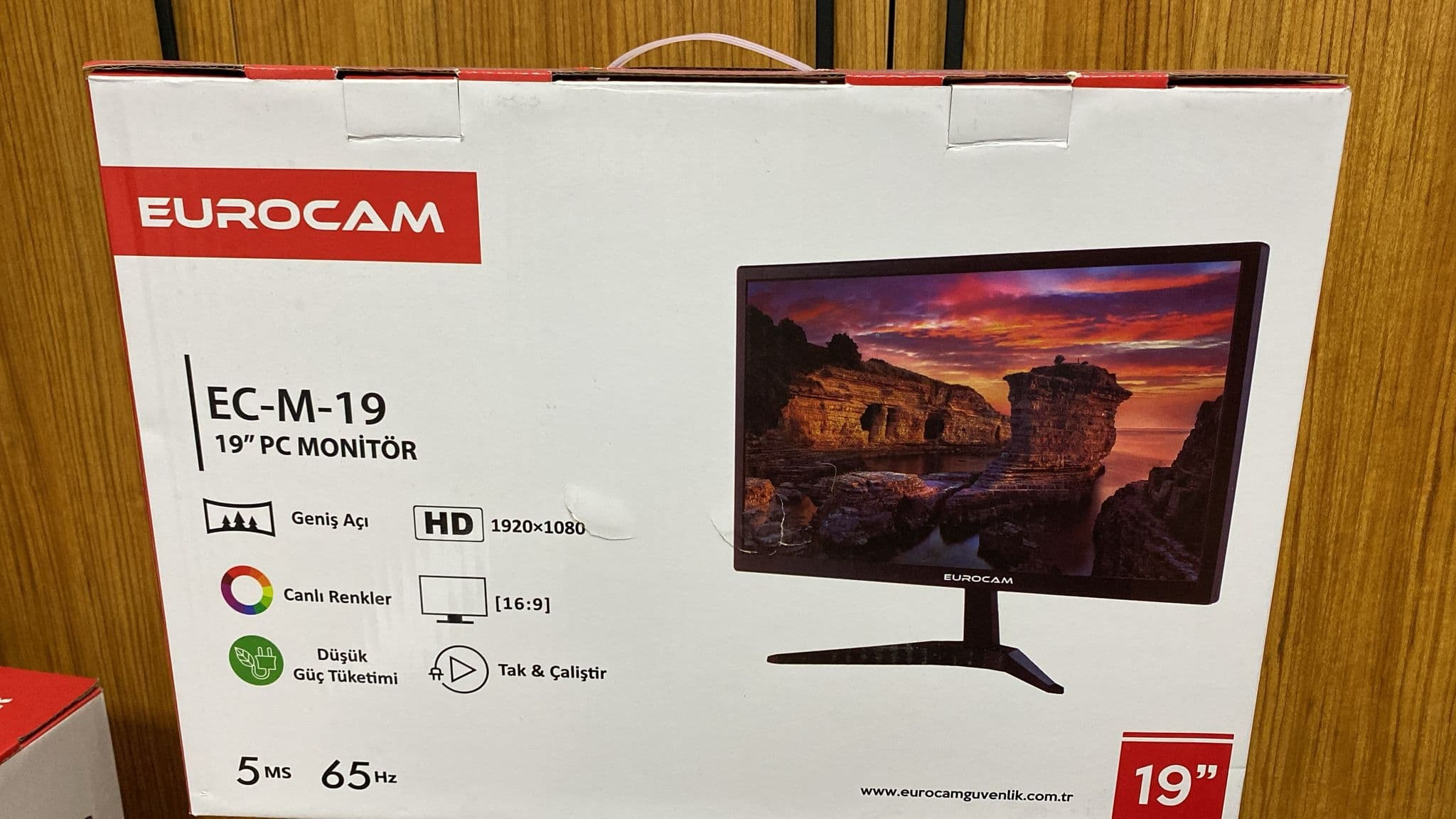 Eurocam 19" 65hz 0,5ms (Hdmı VGA + Hoparlör) 1920 x 1080P Hd LCD Monitör 4