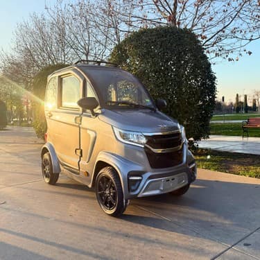 Volta Ev1 Elektrikli Araba 250 kg Taşıma Kapasitesi ve 4 Tekerlek ile Modern Şehir Yaşamına Uygun 2