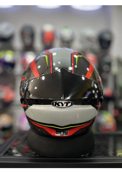 KYT Nz-Race Carbon Kırmızı (+1 Siyah Vizör) 8